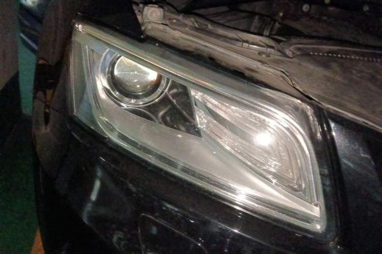 Used Audi Q5 2015 40 TFSI Trendy Edition Right Front Headlight