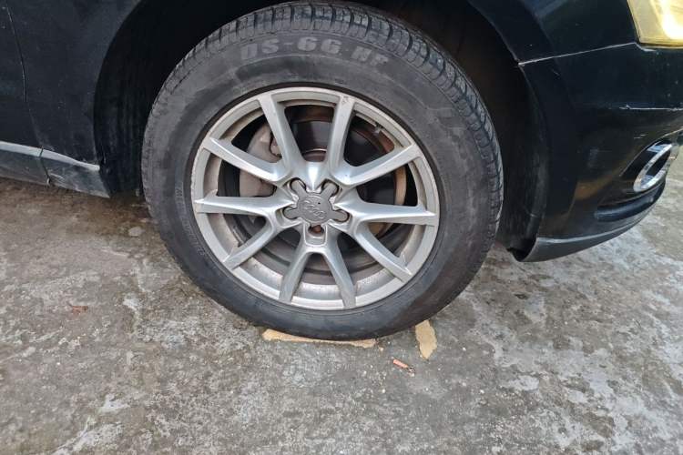 Used Audi Q5 2015 40 TFSI Trendy Edition Right Front Wheel Hub