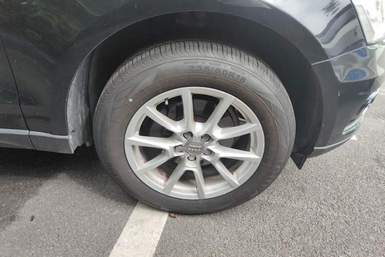 Used Audi Q5 2015 40 TFSI Trendy Edition Right Front Wheel Hub