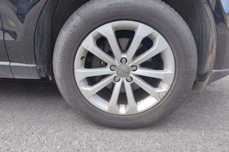 Used Audi Q5 2015 40 TFSI Technology Edition Right Front Wheel Hub