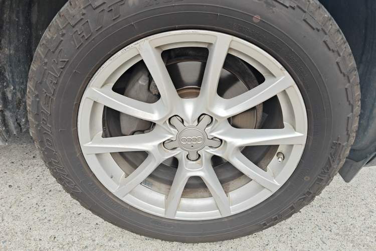 Used Audi Q5 2015 40 TFSI Trendy Edition Right Front Wheel Hub