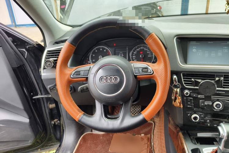 Used Audi Q5 2015 40 TFSI Technology Edition Steering Wheel