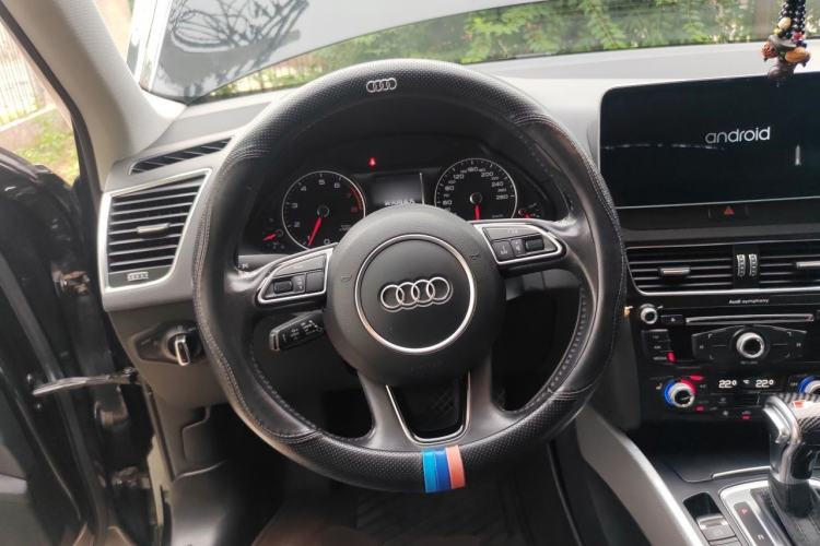 Used Audi Q5 2015 40 TFSI Technology Edition Steering Wheel