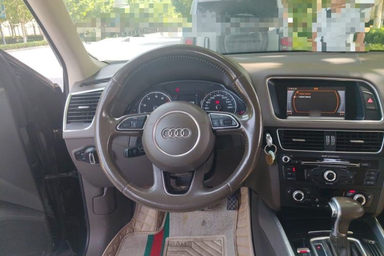 Used Audi Q5 2015 40 TFSI Technology Edition Steering Wheel