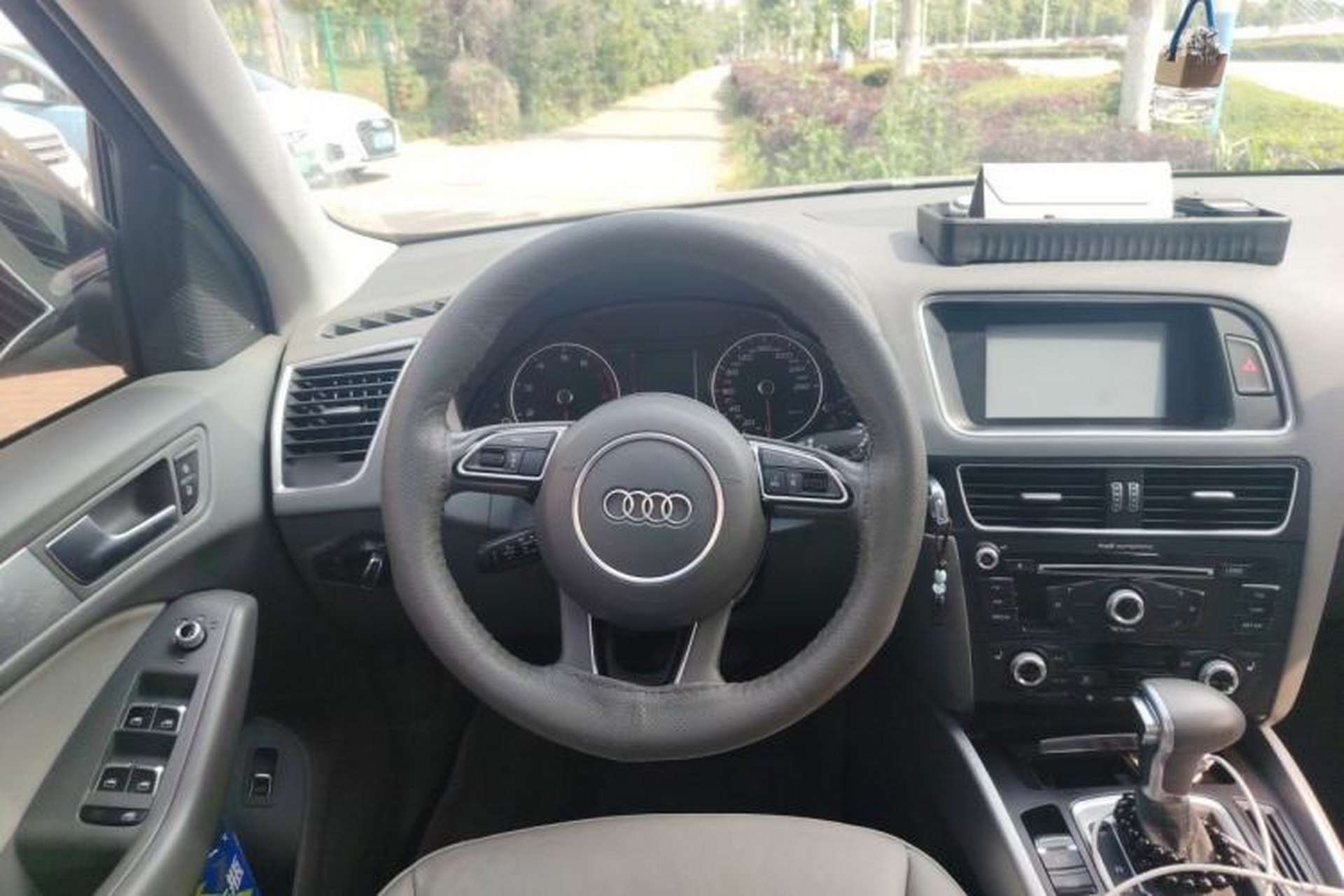 Used Audi Q5 2015 40 TFSI Technology Edition Steering Wheel