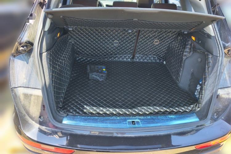 Used Audi Q5 2015 40 TFSI Comfort Model Trunk