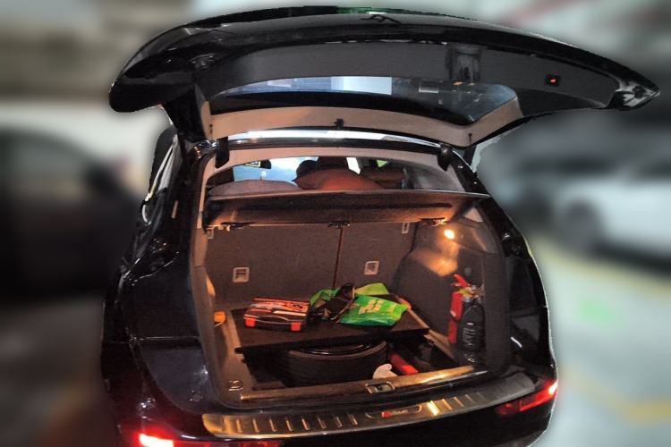 Used Audi Q5 2015 40 TFSI Trendy Edition Trunk