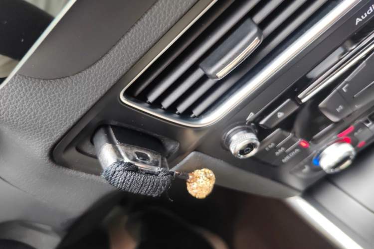 Used Audi Q5 2015 40 TFSI Technology Edition Vehicle Key