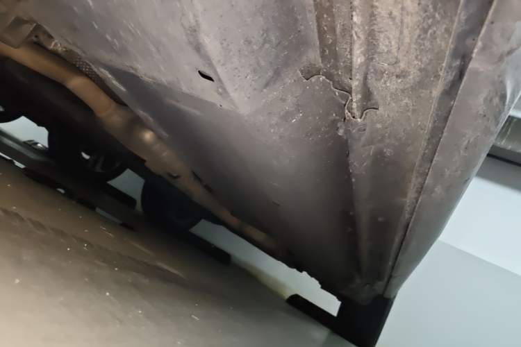 Used Audi Q5 2015 40 TFSI Comfort Model Chassis Front Left