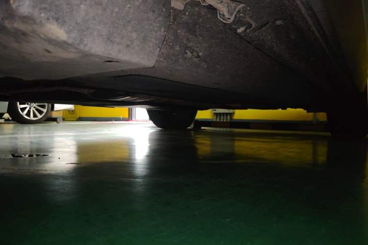 Used Audi Q5 2015 40 TFSI Comfort Model Chassis Front Left