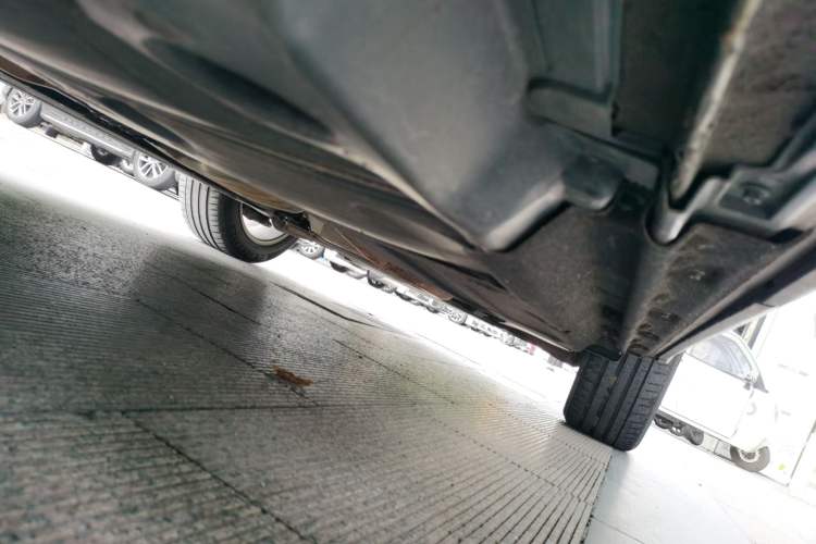 Used Audi Q5 2015 40 TFSI Comfort Model Chassis Rear Right