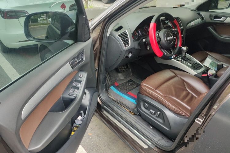 Used Audi Q5 2015 40 TFSI Technology Edition Driver Seat