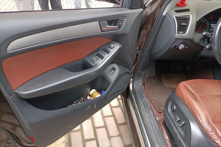 Used Audi Q5 2015 40 TFSI Trendy Edition Driver Seat