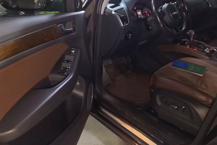 Used Audi Q5 2015 40 TFSI Comfort Model Driver Seat