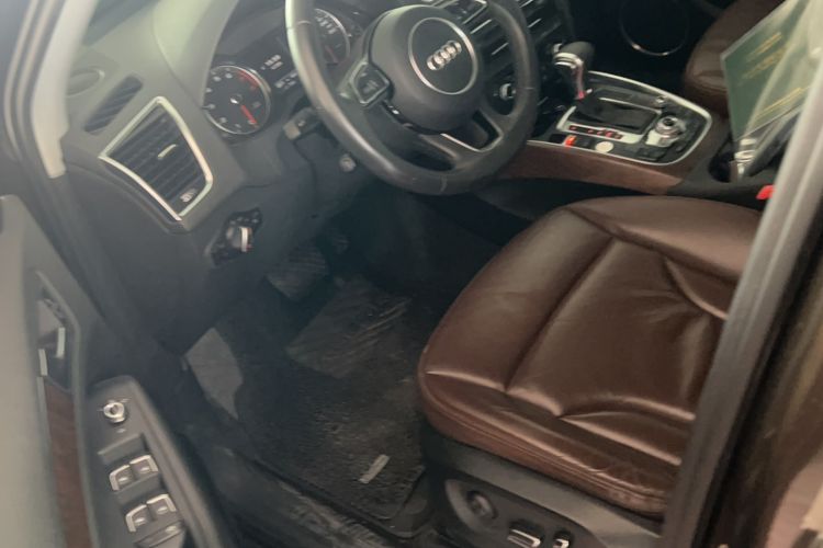 Used Audi Q5 2015 40 TFSI Comfort Model Driver Seat