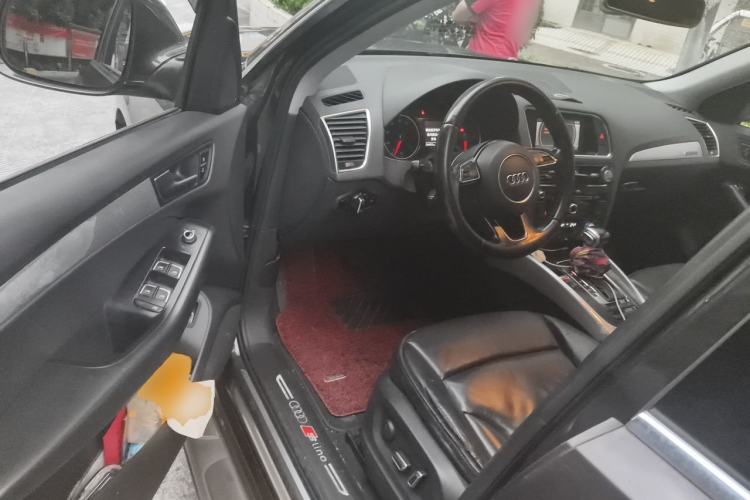 Used Audi Q5 2015 40 TFSI Technology Edition Driver Seat