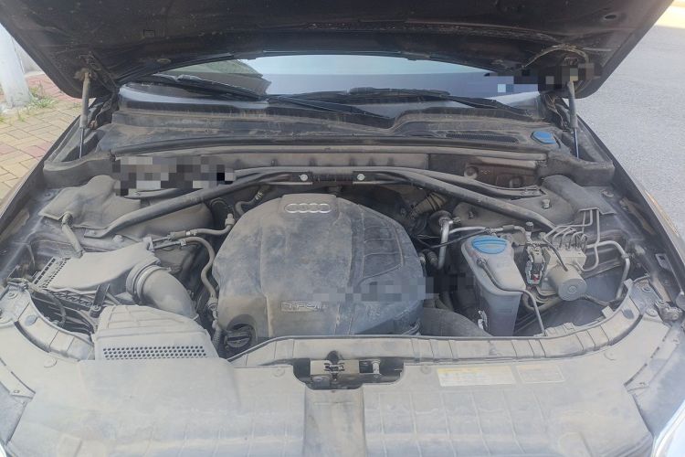 Used Audi Q5 2015 40 TFSI Trendy Edition Engine Bay