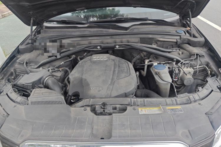 Used Audi Q5 2015 40 TFSI Technology Edition Engine Bay