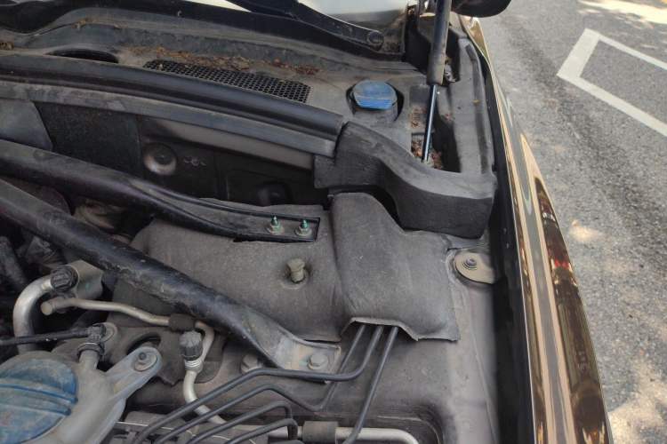 Used Audi Q5 2015 40 TFSI Technology Edition Engine Bay Left