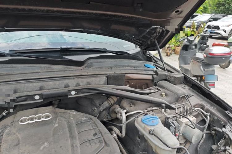 Used Audi Q5 2015 40 TFSI Technology Edition Engine Bay Left