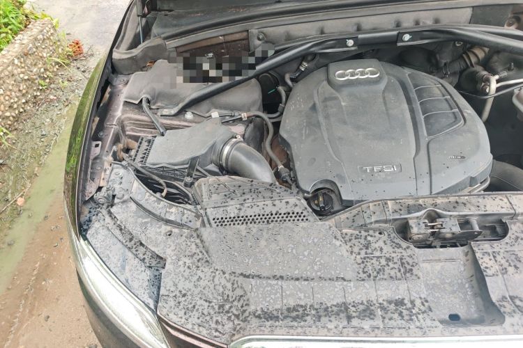 Used Audi Q5 2015 40 TFSI Technology Edition Engine Bay Right