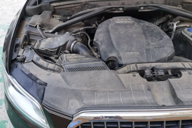 Used Audi Q5 2015 40 TFSI Technology Edition Engine Bay Right