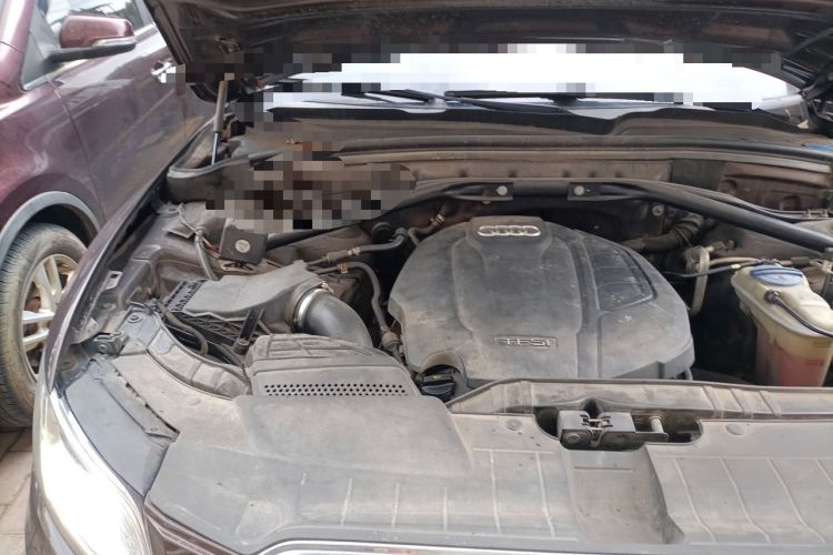 Used Audi Q5 2015 40 TFSI Trendy Edition Engine Bay Right