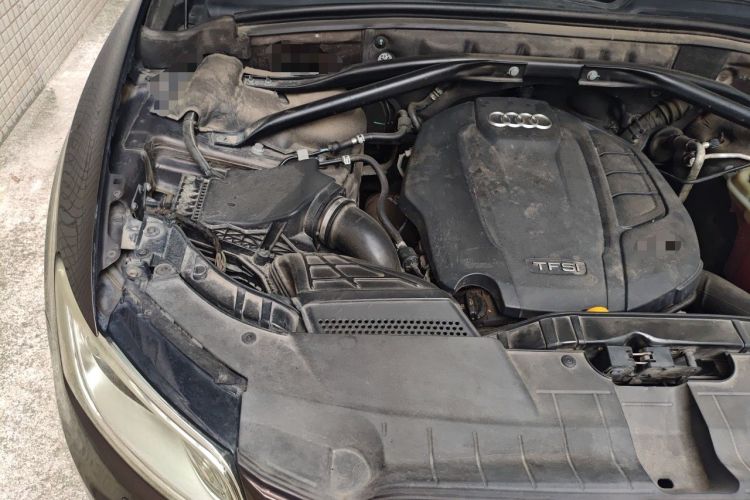 Used Audi Q5 2015 40 TFSI Technology Edition Engine Bay Right