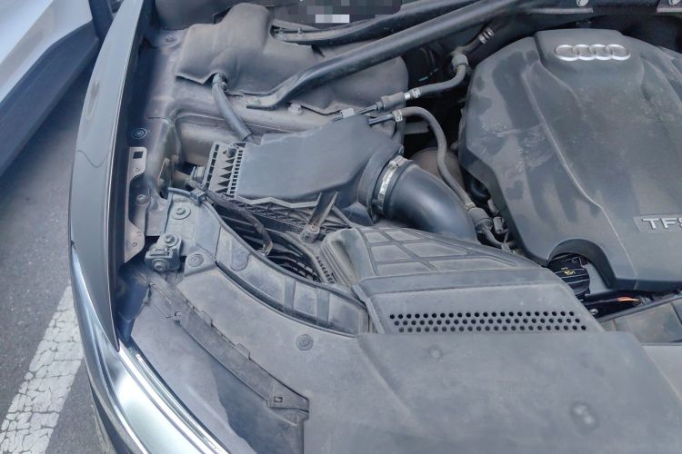 Used Audi Q5 2015 40 TFSI Technology Edition Engine Bay Right