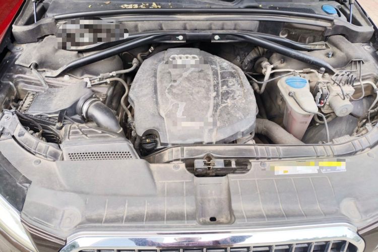 Used Audi Q5 2015 40 TFSI Technology Edition Engine Bay