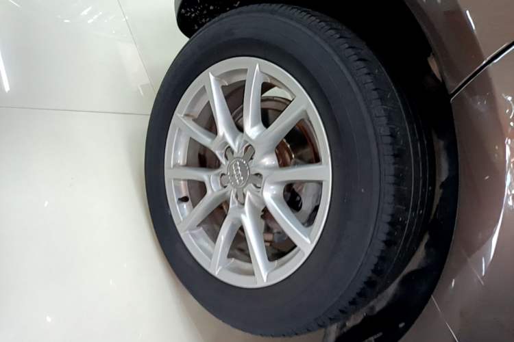 Used Audi Q5 2015 40 TFSI Trendy Edition Exterior 5