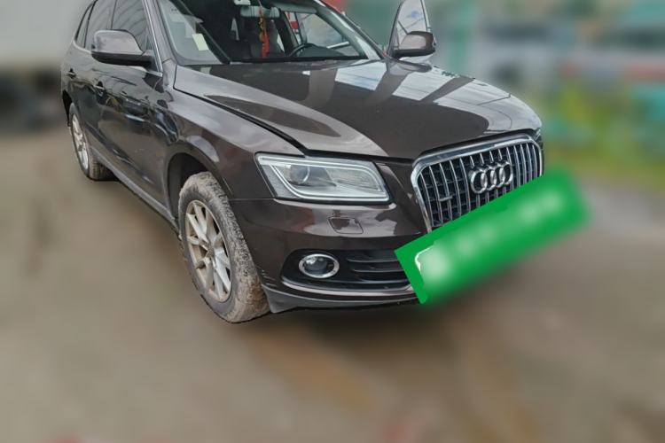 Used Audi Q5 2015 40 TFSI Trendy Edition Front Right 45 Deg