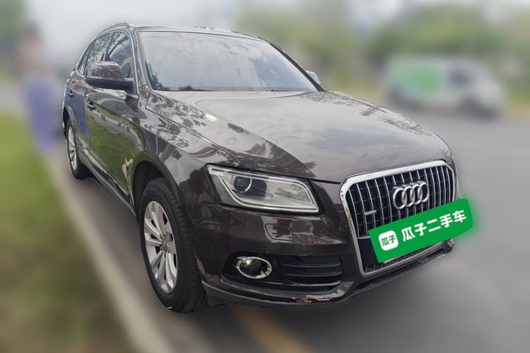Used Audi Q5 2015 40 TFSI Technology Edition Front Right 45 Deg