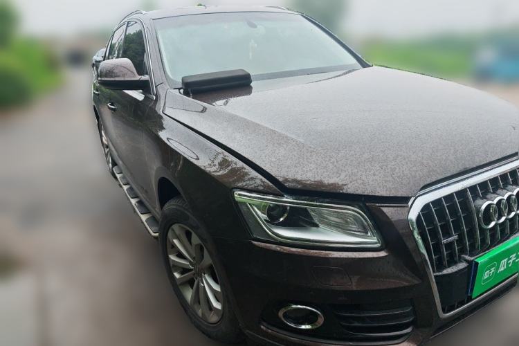 Used Audi Q5 2015 40 TFSI Technology Edition Front Right 45 Deg