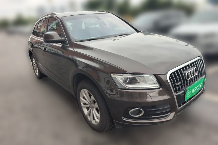 Used Audi Q5 2015 40 TFSI Technology Edition Front Right 45 Deg