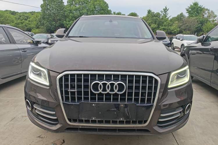 Used Audi Q5 2015 40 TFSI Comfort Model Front