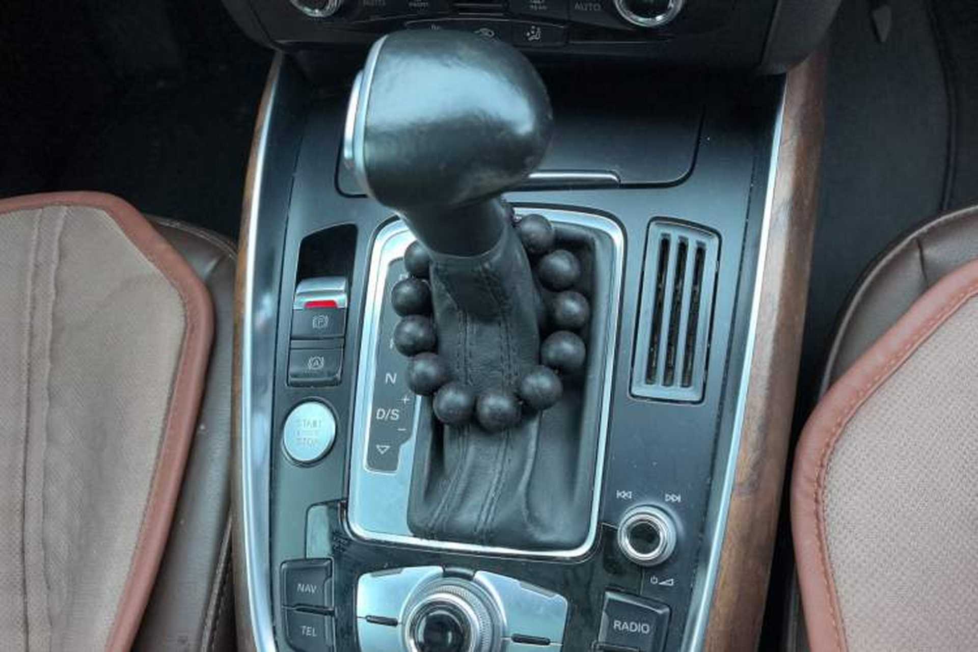 Used Audi Q5 2015 40 TFSI Comfort Model Gear Lever