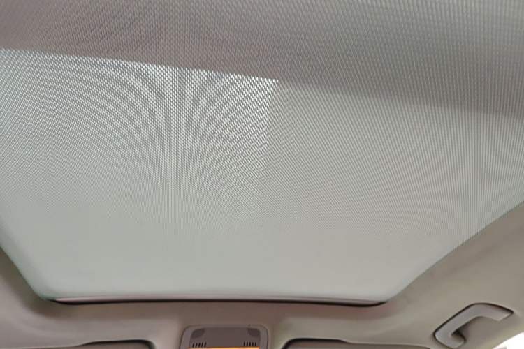 Used Audi Q5 2015 40 TFSI Comfort Model Headliner