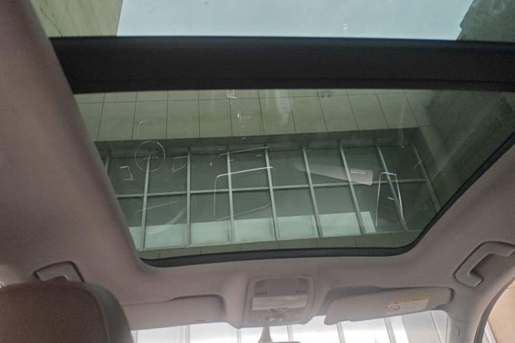 Used Audi Q5 2015 40 TFSI Trendy Edition Headliner