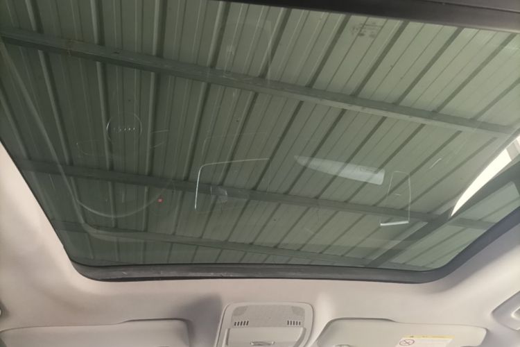 Used Audi Q5 2015 40 TFSI Comfort Model Headliner