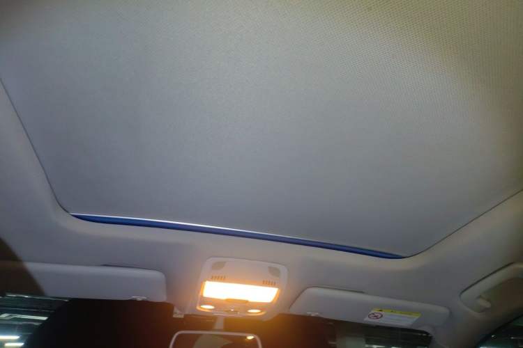 Used Audi Q5 2015 40 TFSI Comfort Model Headliner