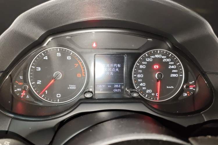 Used Audi Q5 2015 40 TFSI Comfort Model Instrument Cluster