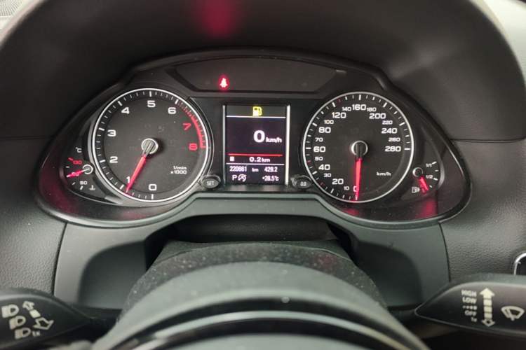 Used Audi Q5 2015 40 TFSI Comfort Model Instrument Cluster