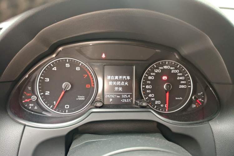 Used Audi Q5 2015 40 TFSI Technology Edition Instrument Cluster