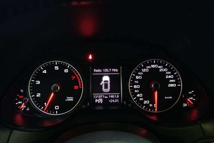 Used Audi Q5 2015 40 TFSI Trendy Edition Instrument Cluster