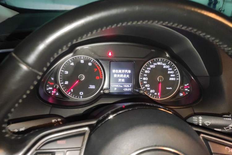 Used Audi Q5 2015 40 TFSI Technology Edition Instrument Cluster