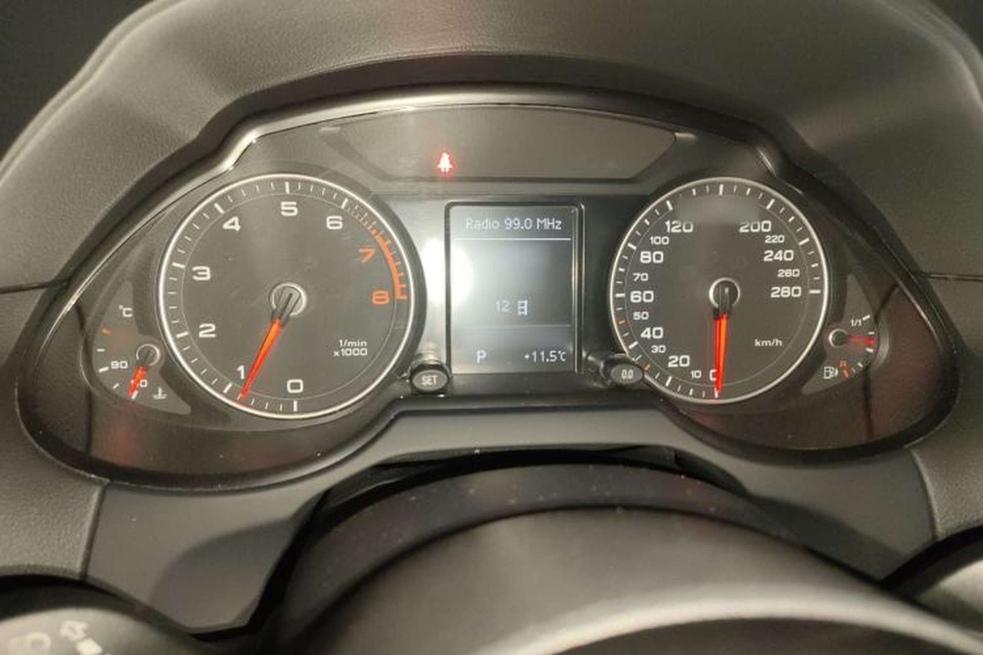 Used Audi Q5 2015 40 TFSI Trendy Edition Instrument Cluster