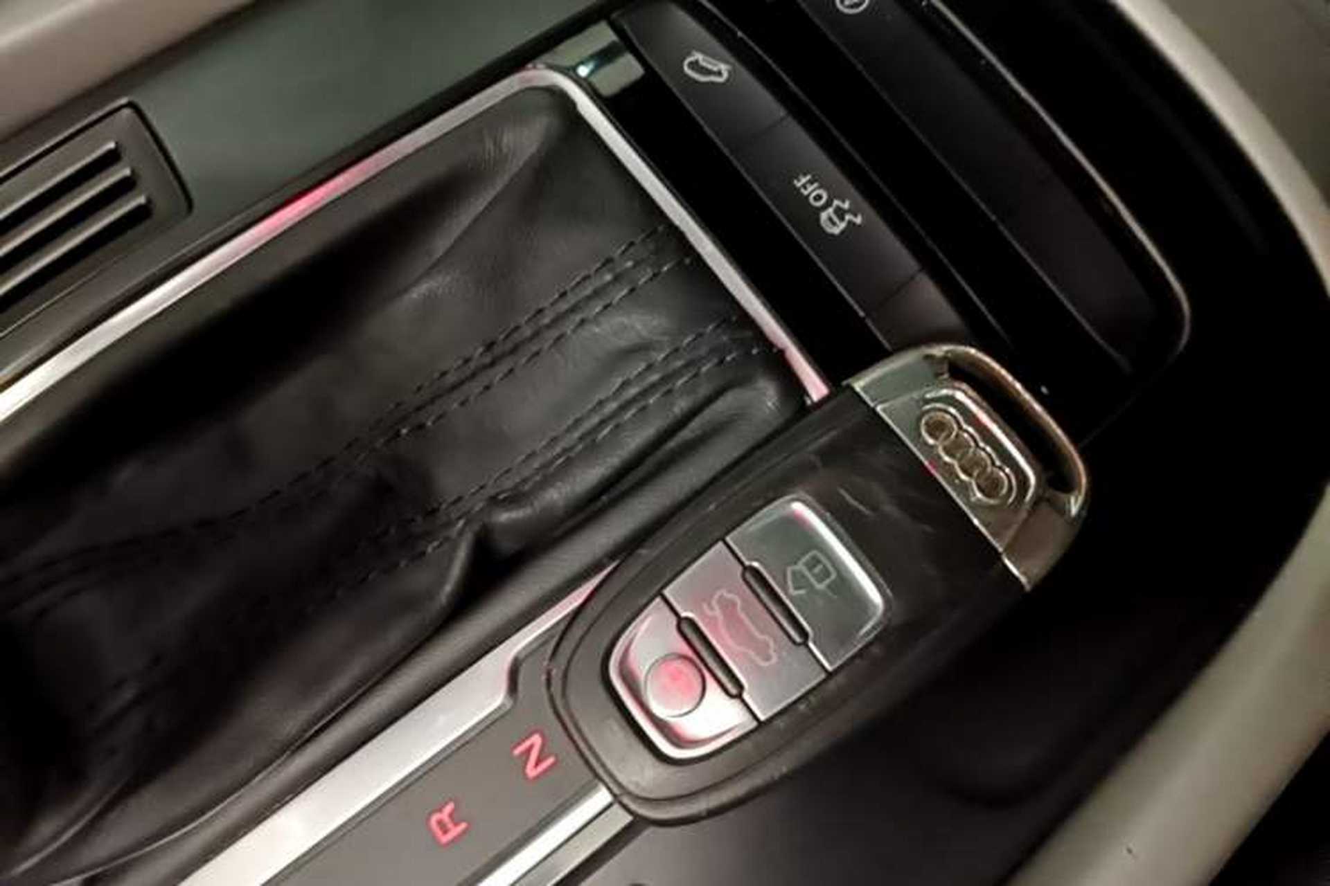 Used Audi Q5 2015 40 TFSI Trendy Edition Interior 1