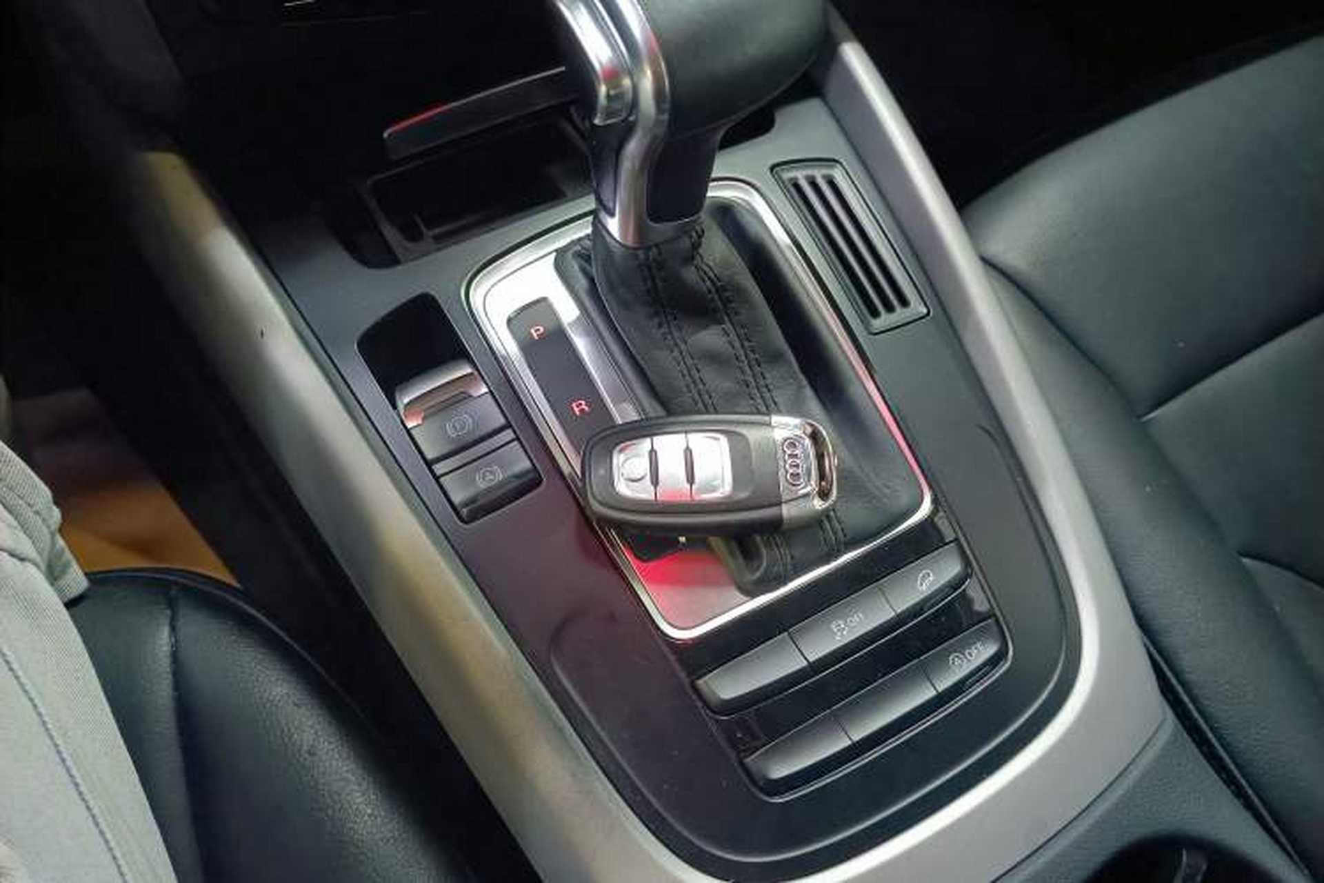 Used Audi Q5 2015 40 TFSI Trendy Edition Interior 1