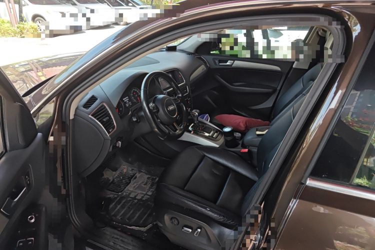 Used Audi Q5 2015 40 TFSI Trendy Edition Interior 3